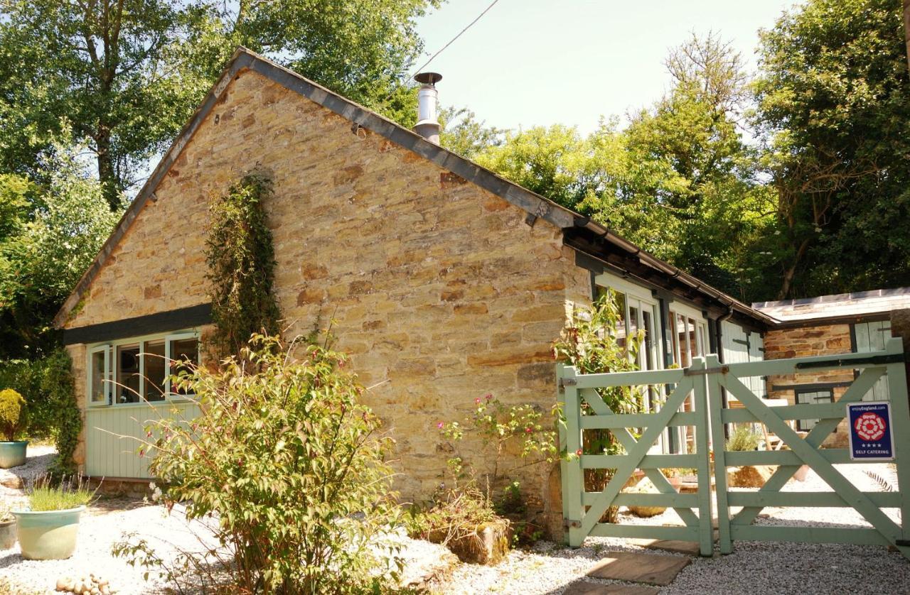 Bowgie At Trewerry - Away From It All, Close To Everywhere Newquay (Cornwall)